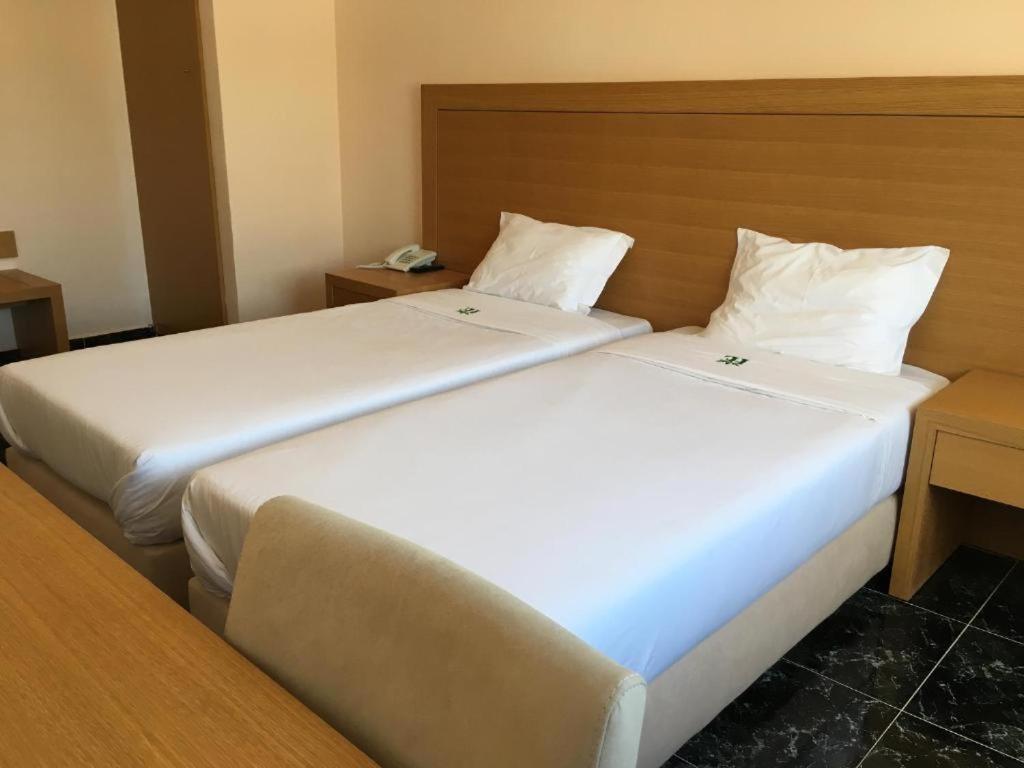 Hotel El Medina Нуадибу Экстерьер фото