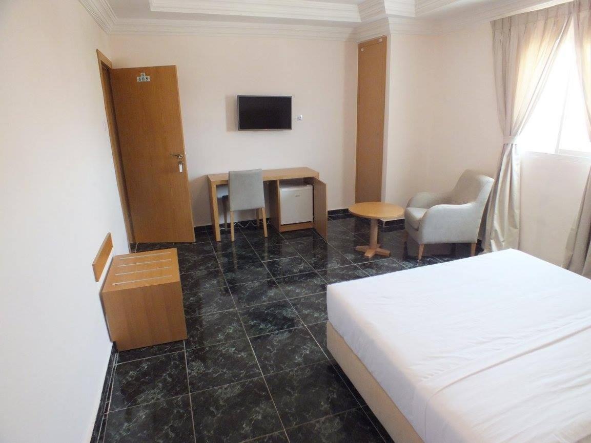 Hotel El Medina Нуадибу Экстерьер фото